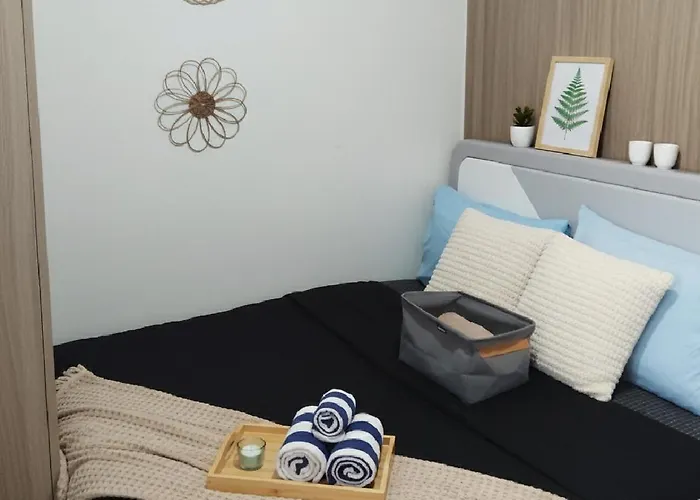 Mall Of - Aseana - Walking Distance To Mall Apartment *